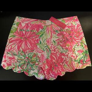 Lilly Pulitzer scalloped shorts